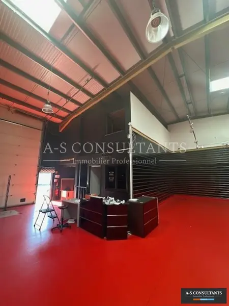 A louer Local commercial  250m² Chambéry
