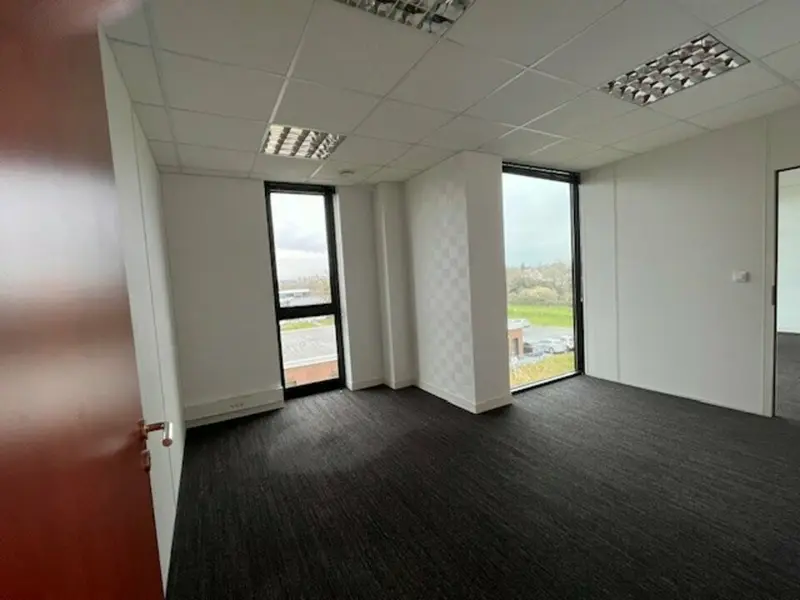 A LOUER - BUREAUX - VANNES