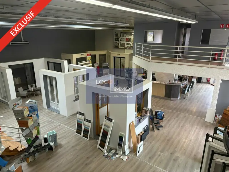 A louer Locaux d'activité 833m² Gradignan