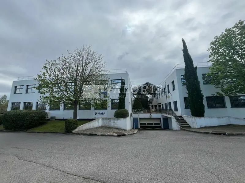A louer Bureaux 155m² Aix-en-Provence