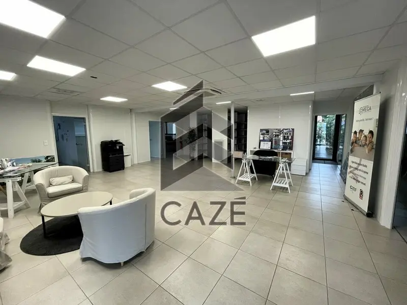BUREAUX A LOUER BRUGES 255 m²