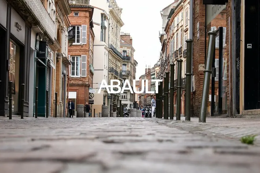 A vendre Local commercial  109.36m² Toulouse