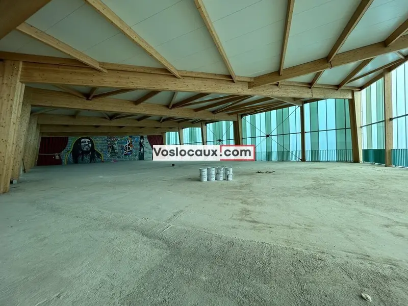 A louer Local commercial  308m² Grasse