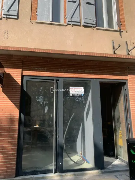 À LOUER LOCAL COMMERCIAL 120 m² CENTRE-VILLE MURET