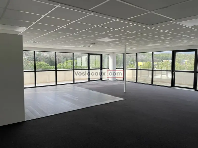 A louer : bureaux de 105 m2 à Vallauris