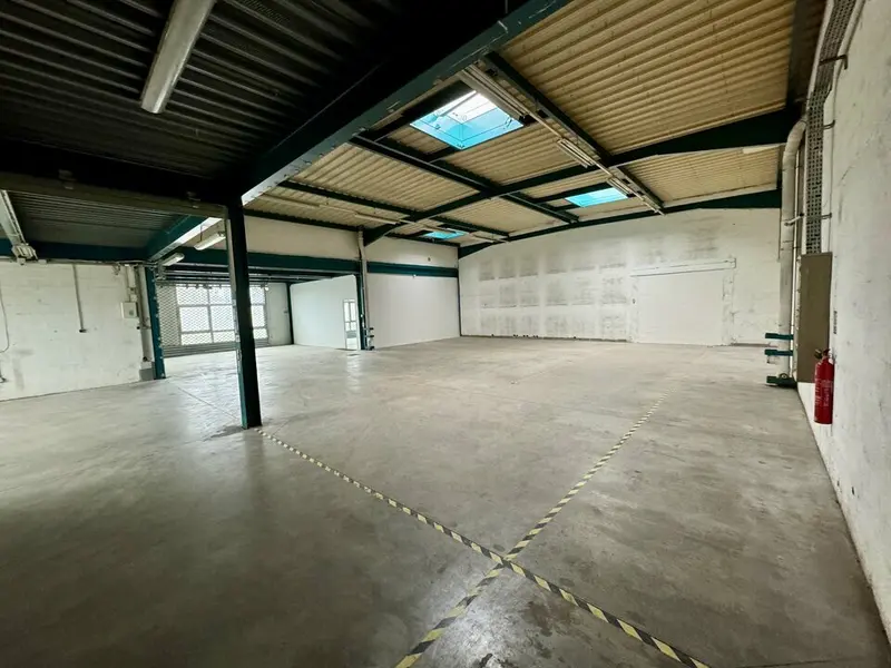 A louer Locaux d'activité 478m² Tremblay-en-France