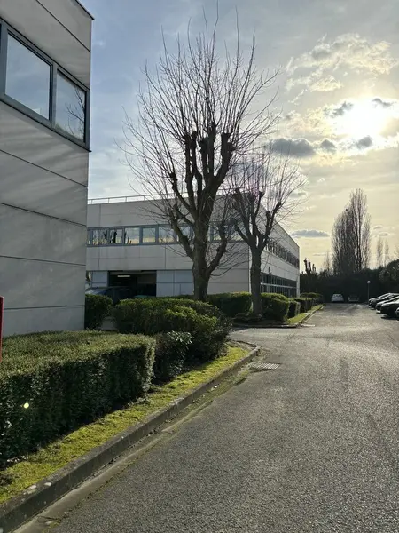 A louer Locaux d'activité 388m² Roissy-en-France