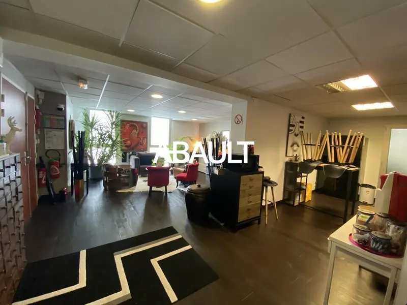 A VENDRE BUREAUX LIBRES D'ENVIRON 202 M² COLOMIERS