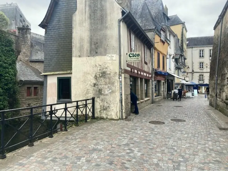 EMPLACEMENT DE PREMIER ORDRE