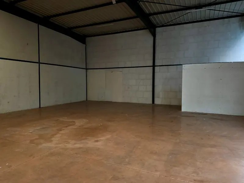 A louer Locaux d'activité 361m² Villepinte