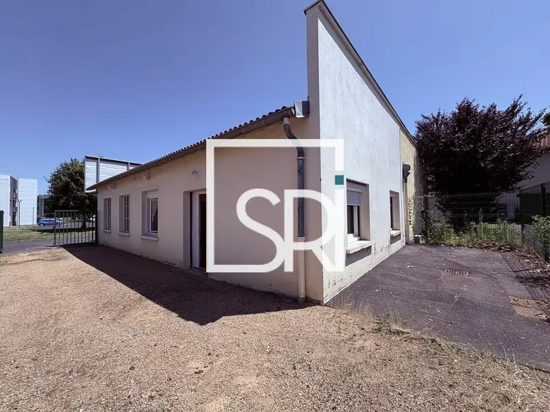 A louer Bureaux 100m² Aubière