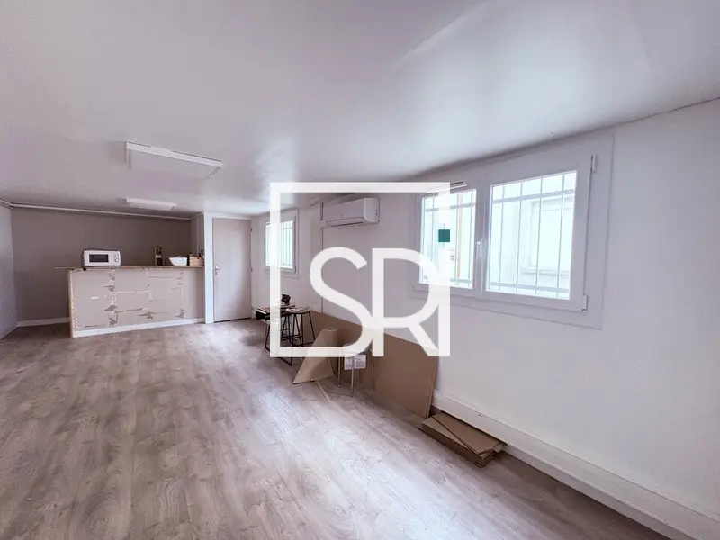 LOCATION BUREAUX + STOCKAGE - 50 M² - COURNON D'AUVERGNE