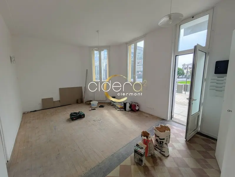 A louer local bureaux centre-ville de Vichy (03200 Vichy) 