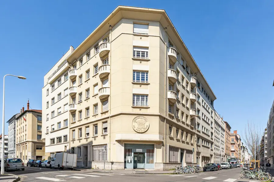 Vente : Bureaux de 300m² divisible à Lyon 3