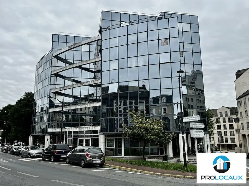 A vendre Bureaux 415m² Creil