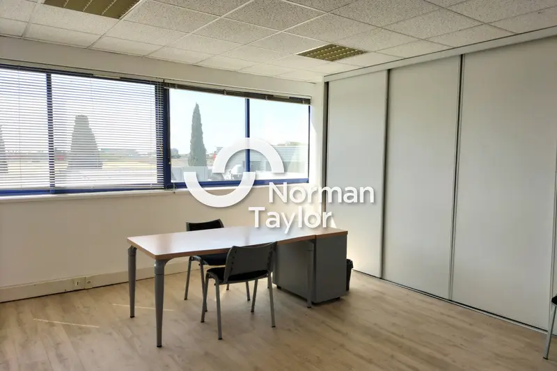A louer Bureaux 91.6m² Mauguio