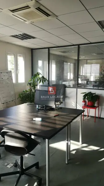 LOCATION 20M² BUREAU PERIPHERIE CARPENTRAS