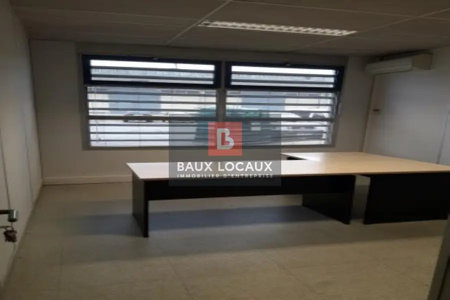 Bureau de 71 m² en Avignon proche des artères principales 