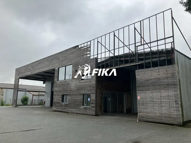 Local d'activités à louer à (24230) Lamothe Montravel