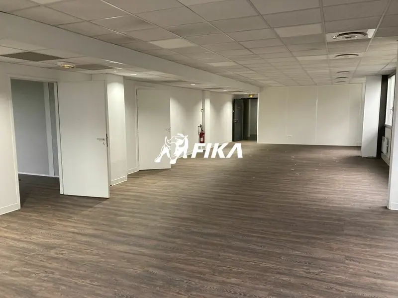 BUREAUX  A LOUER 1507 m² divisibles (31670) LABEGE