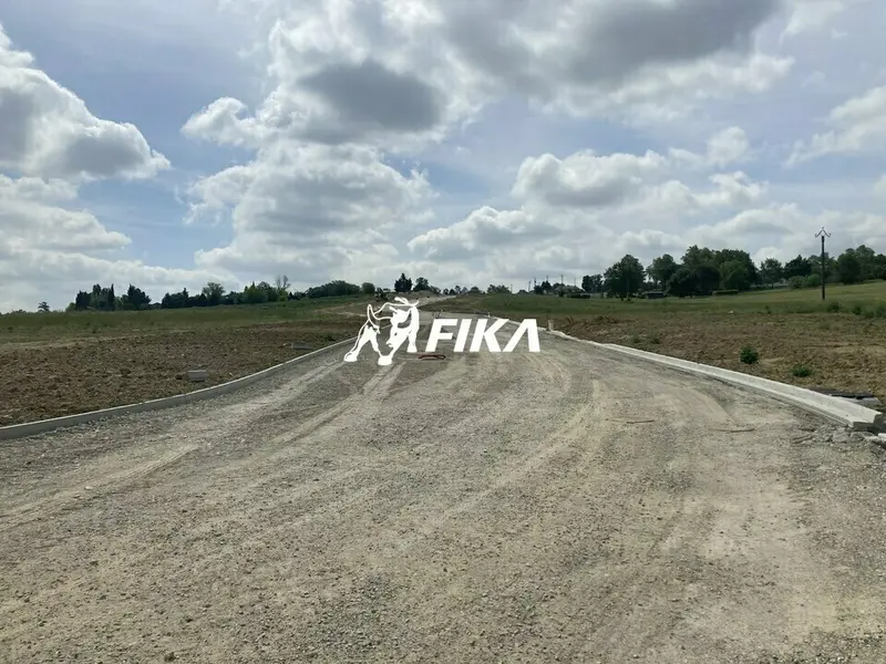 A VENDRE TERRAIN 2323 m² - (31280) DREMIL LAFAGE