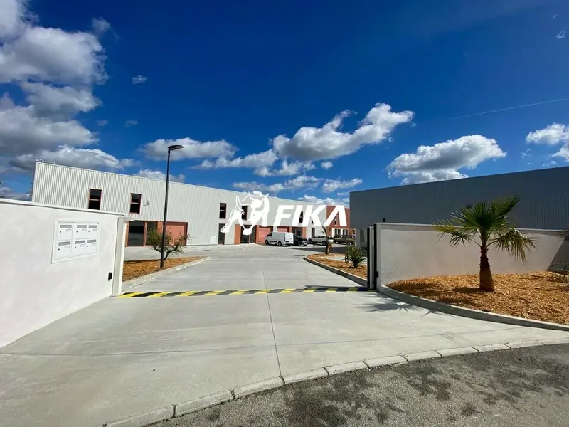 A LOUER - LOCAL D'ACTIVITÉ 204 m² - (31850) MONDOUZIL