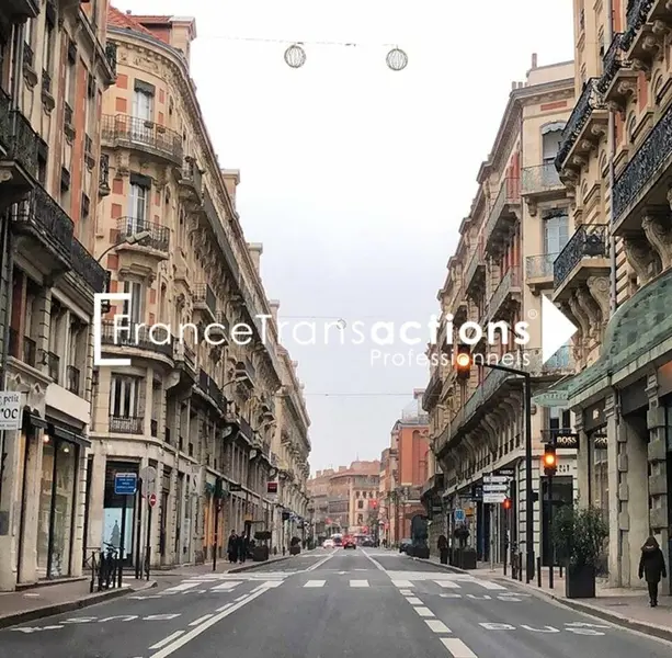 A CEDER FONDS DE COMMERCE RESTAURANT SECTEUR MATABIAU 350M²