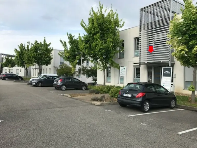 A louer Bureaux 129m² Limas