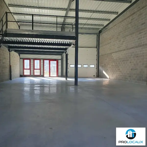 A louer Locaux d'activité 284m² Voreppe