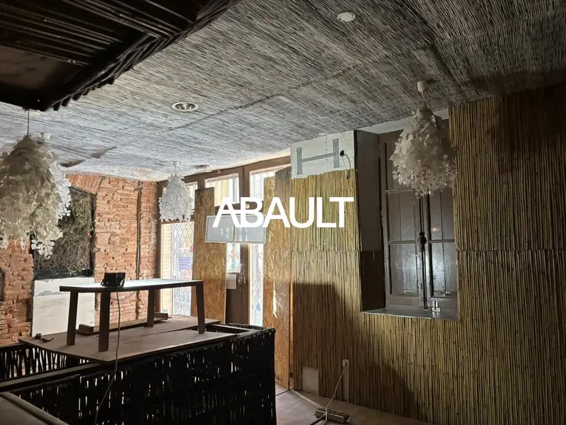 A LOUER LOCAL COMMERCIAL D'ENVIRON 68 M² TOULOUSE CENTRE 
