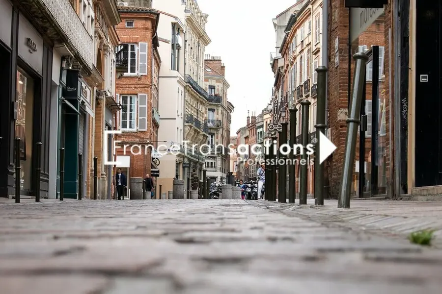 A louer Local commercial  180m² Toulouse