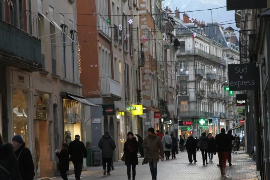 A louer Local commercial  95m² Grenoble