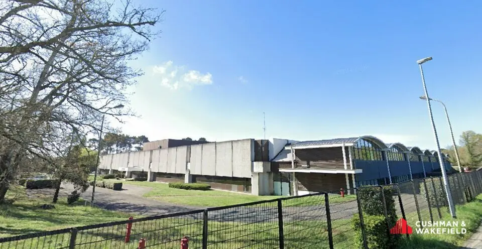 Bureaux à la location de 1 300 m²