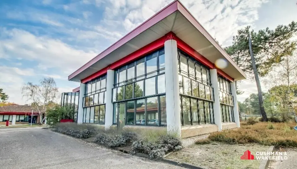 A louer Bureaux 913m² Mérignac