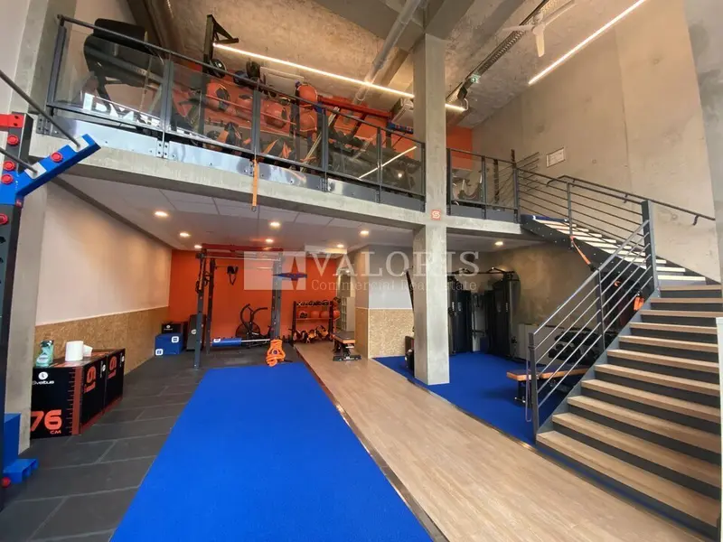 A louer Local commercial  211.2m² Lyon 03