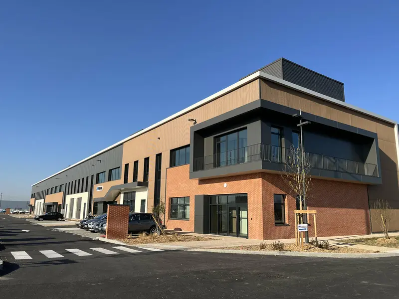 A louer Locaux d'activité 5012m² Saint-Priest