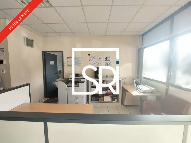 A louer Bureaux 335m² Aubière