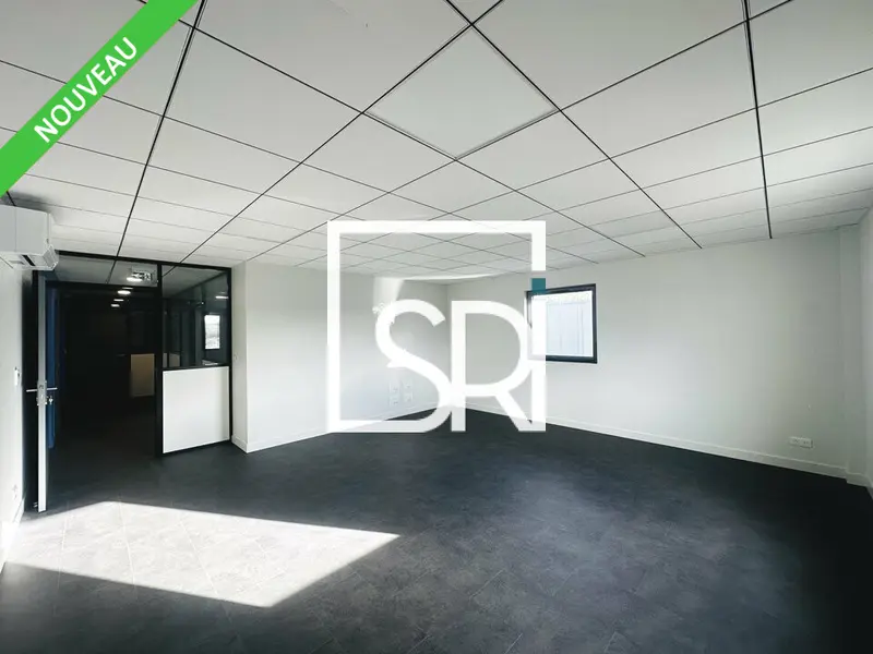 NEUFS - LOCATION BUREAUX - 250 M² - 63430 PONT-DU-CHATEAU 