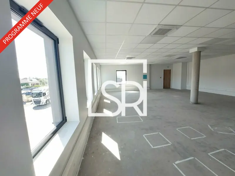 NEUFS - LOCATION BUREAUX  AVEC TERRASSE  63800 COURNON D'AUVERGNE