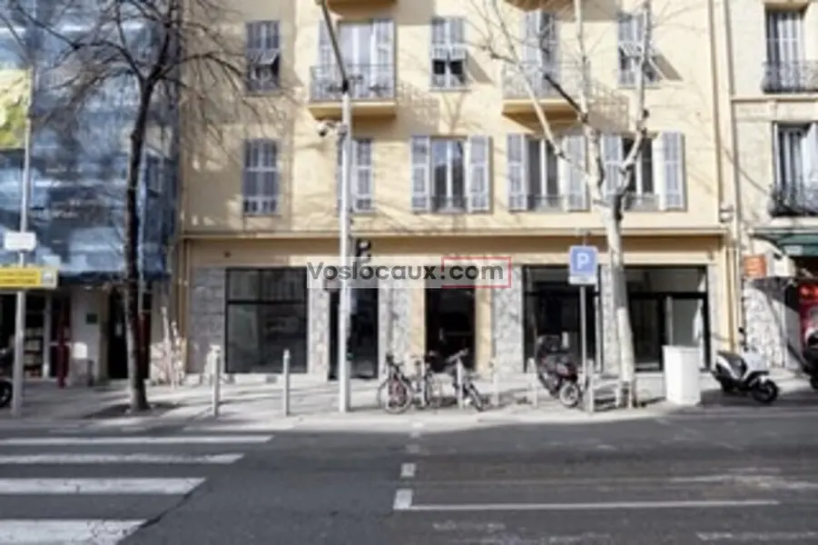 A louer Local commercial  110m² Nice