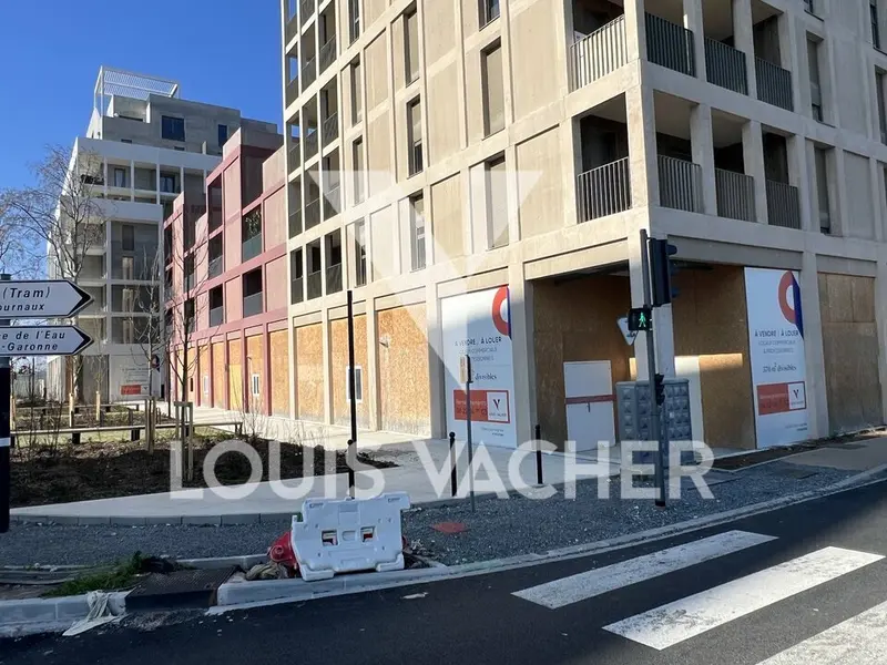 Zone commerciale Bordeaux Lac - vente de murs commerciaux