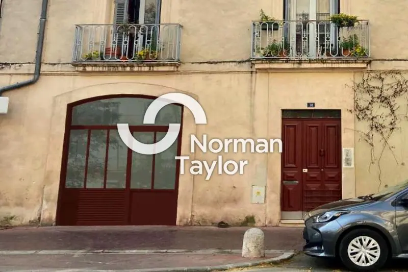 A vendre Local commercial  66.4m² Montpellier