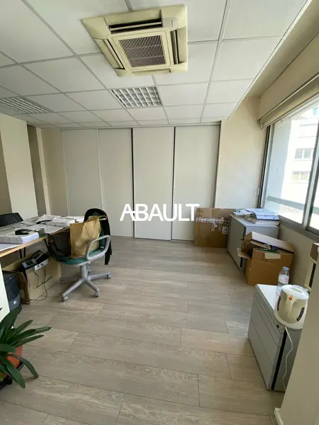 A louer Local commercial  199.6m² Toulouse