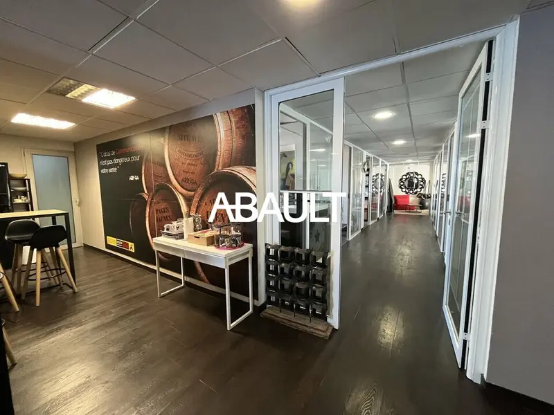 A VENDRE BUREAUX LIBRES D'ENVIRON 202 M² COLOMIERS