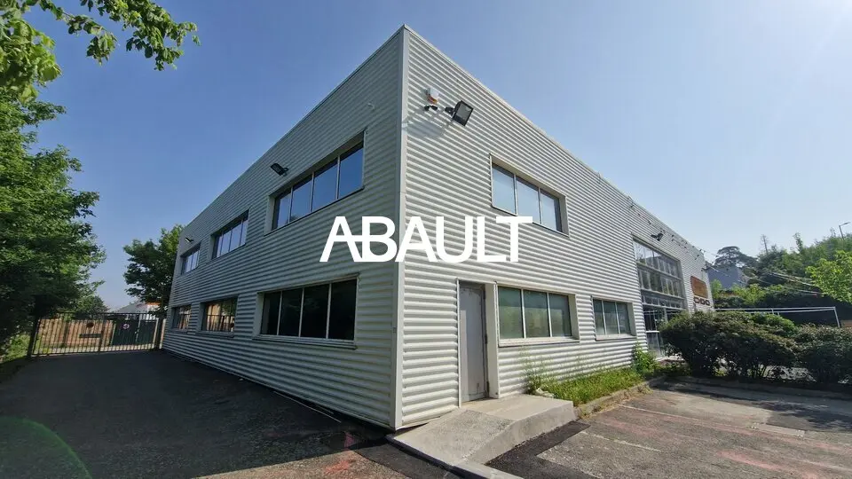 LOCAL ACTIVITE A LOUER D'ENVIRON 290M² - SECTEUR GRAMONT