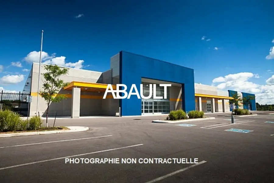 A VENDRE Murs commerciaux neufs,  surface environ  2047 m² divisibles