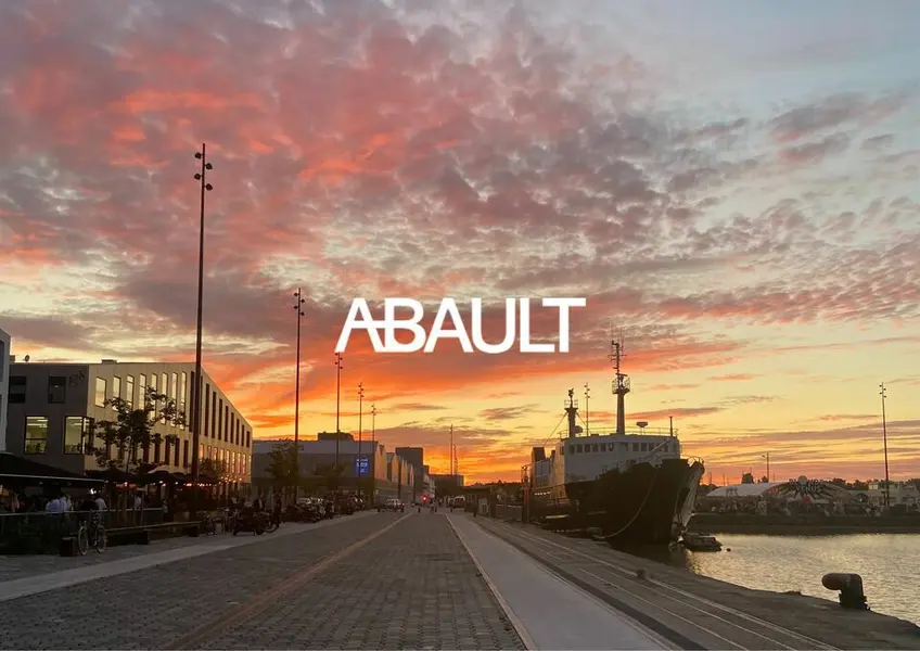 BUREAUX DE 80 M2 EN PLEINE CENTRE DE LATRESNE