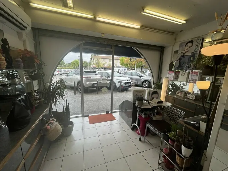 Local commercial à céder 40 m² TOULOUSE 31500