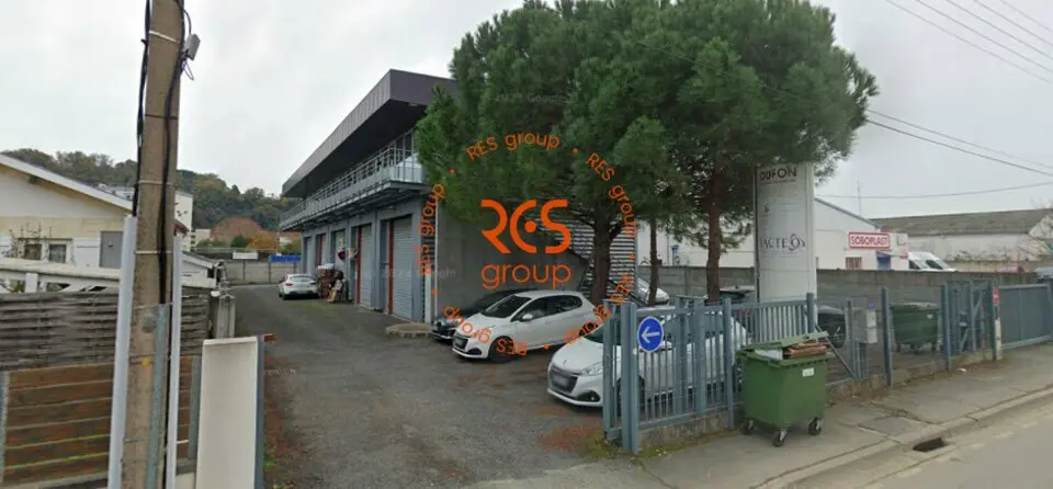 À LOUER - LOCAL D'ACTIVITÉ 167M2 