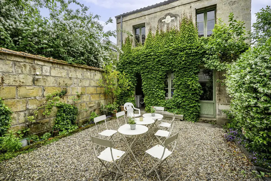 A vendre Bureaux 246m² Bordeaux